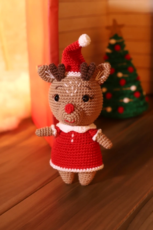 Crochet Lady Reindeer For Christmas
