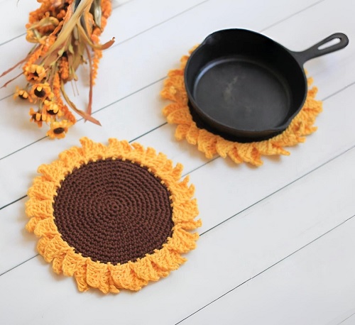 Rustic Sunflower Pot Holder