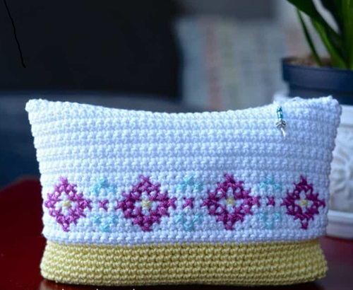 Free Crochet Pattern Cross Stitch Make-Up Bag