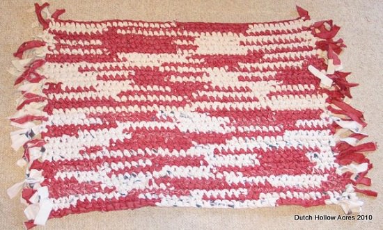 DIY Crochet Rug 9