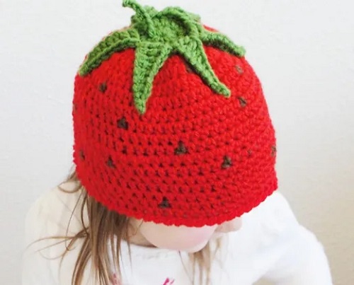 16 Cute Strawberry Beanie Crochet Pattern Ideas 3