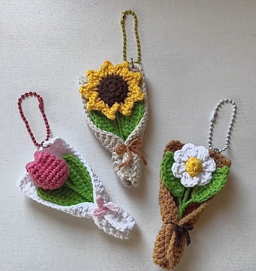 Crochet Mini Flower Bouquet Keychain