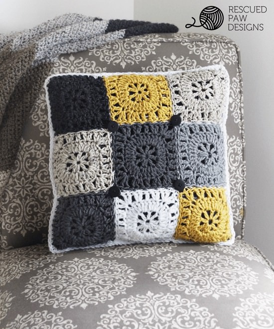 DIY Crochet Cushion 7