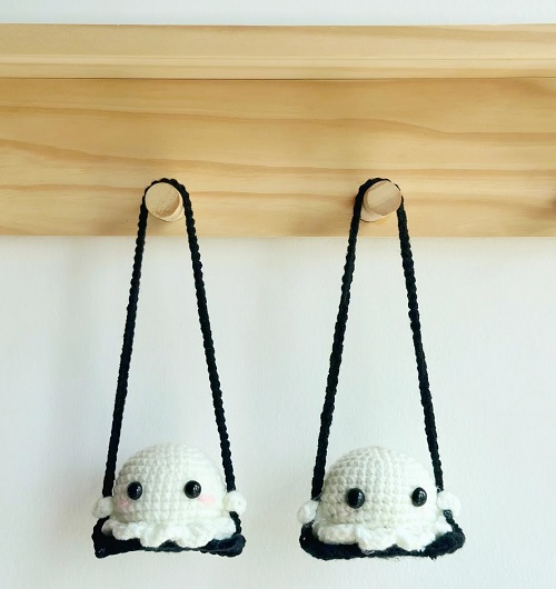 Ghost Sit On Swing Crochet Pattern