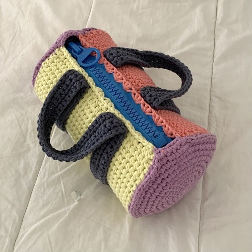 Easy and Cute Crochet Duffle Bag