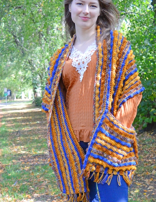Crochet Pocket Shawl Autumn Berries Free Pattern