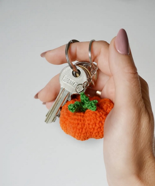 Little pumpkin keychain