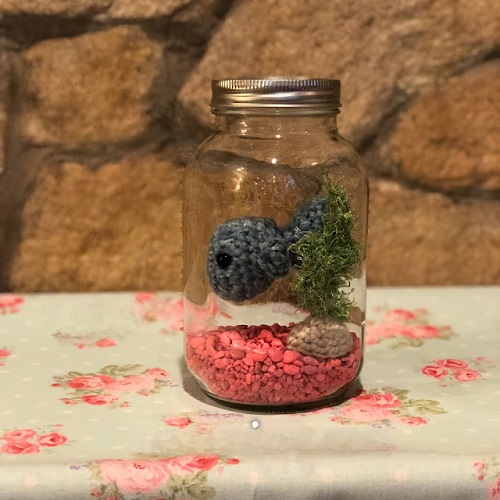 Fishy in a Jar crochet pattern