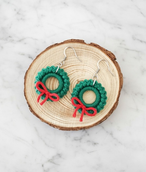 Christmas Wreath Earring