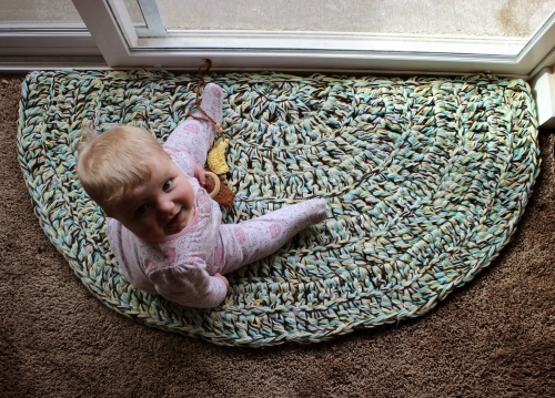 Quick & Easy Half Circle Crochet Rug