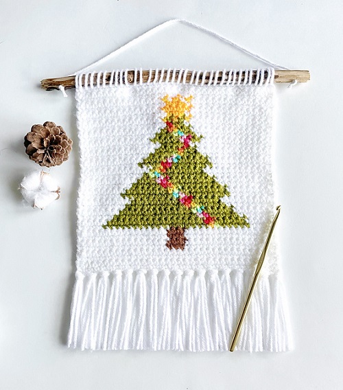 DIY Crochet Christmas Tree Wall Hanging Ideas 2