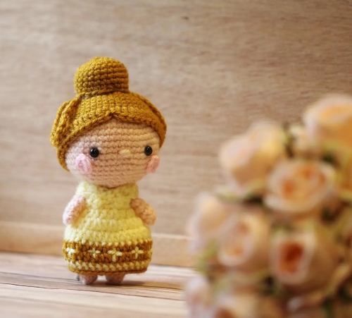 Juliet the Mini Doll Free Crochet Pattern