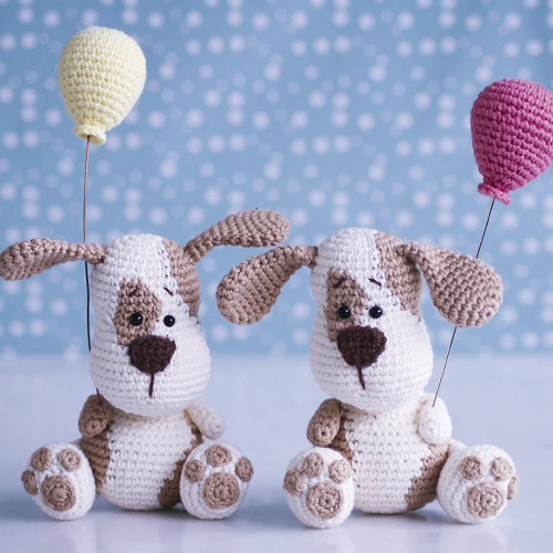 puppies with balloons