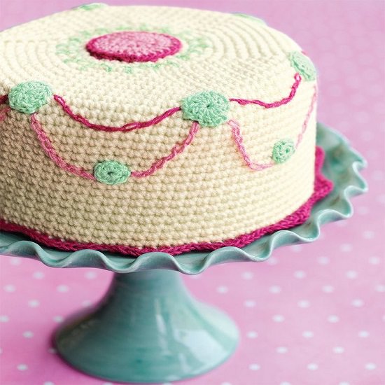 DIY Crochet Cake 7