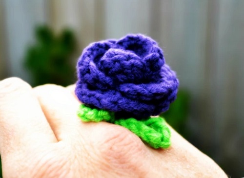 Pretty Blue Rose Ring