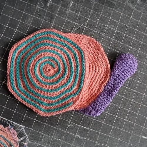 Sonny Snail Pot Holder