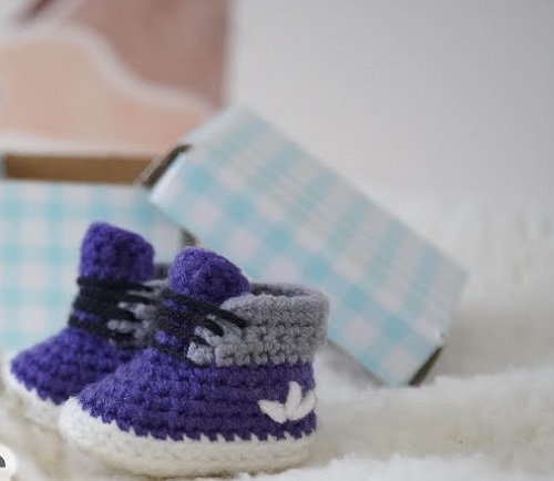 Mini Sneakers Crochet Idea