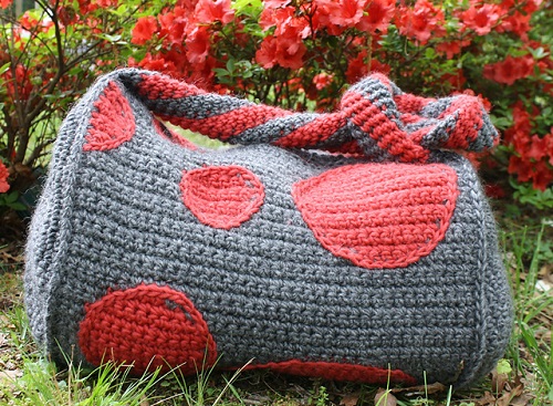 Stunning Crochet Duffle Bag 3