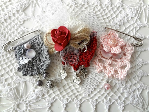 Crochet Brooch Free Patterns 2