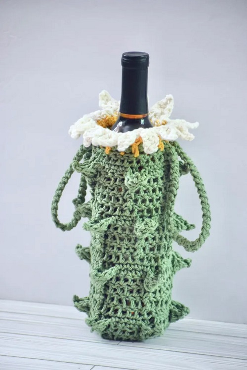 New Darling Daisy Wine Bottle Cozy