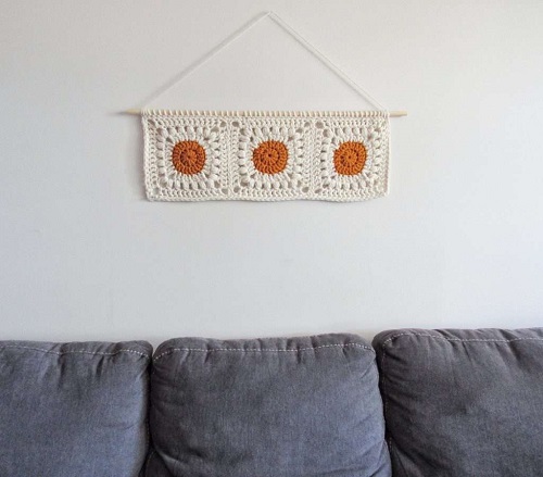 Easy and Cute Crochet Wall Hanging 4