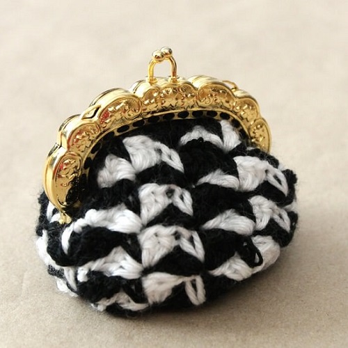 Easy and Cute Crochet Coin Purse Patterns 3