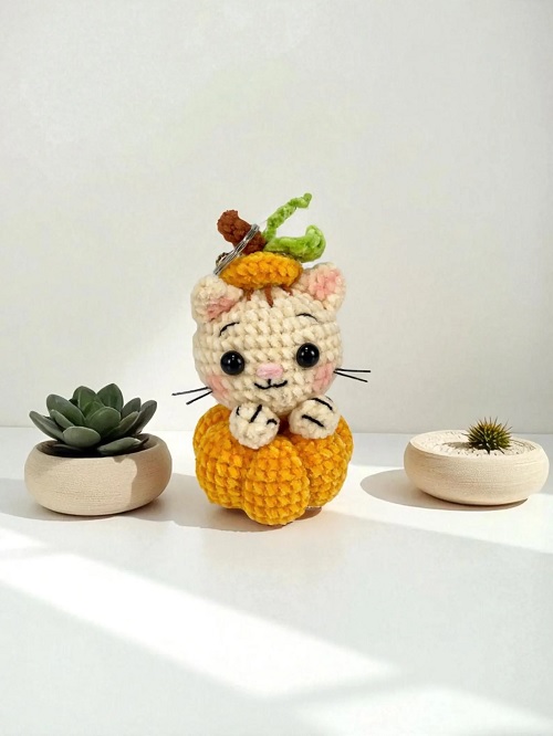 Crochet Cat Keychain