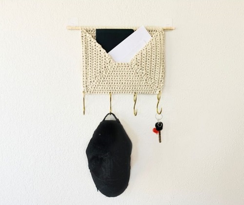 DIY Crochet Wall Hanging Organizer Ideas 2