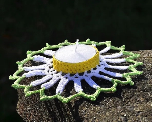 Daisy Candle Holder