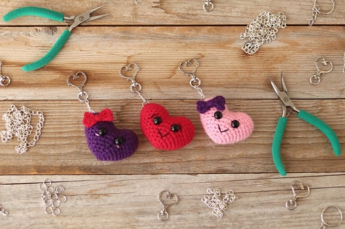 Crochet Puffy Heart With A Smiling Face Keychain
