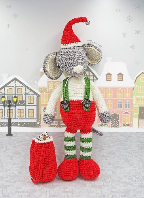 Free Crochet Amigurumi Pattern Christmas Mouse
