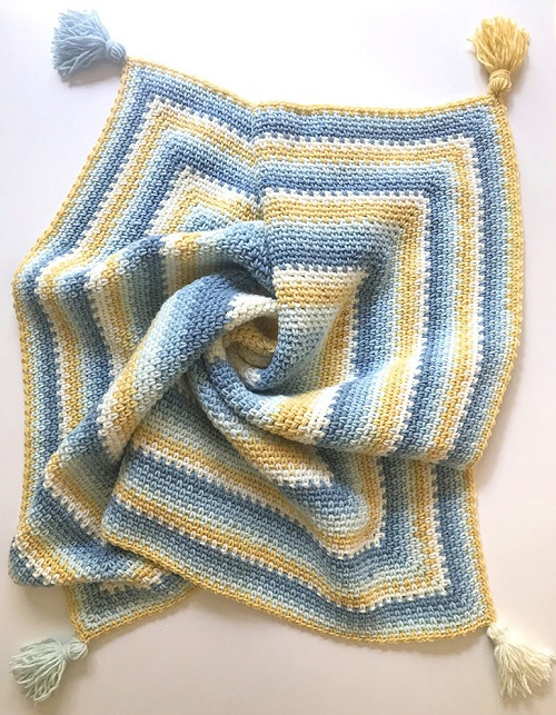 moss stitch in a square crochet blanket
