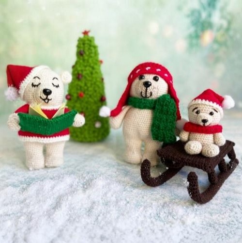 Singing Christmas bear