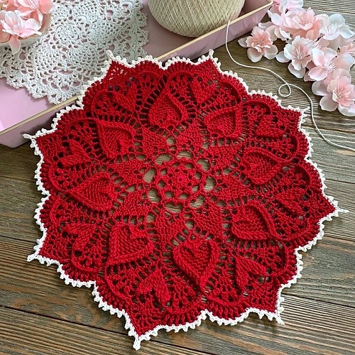 Crochet-Sweetheart-Soiree-Doily-Placemat