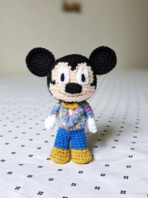 Crochet Tiny Mickey Mouse