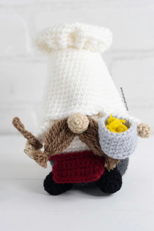 Easy and Cute Gnome Crochet Patterns 2