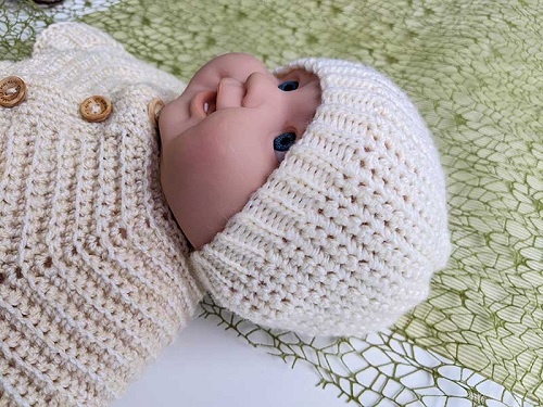 Beautiful Crochet Newborn Hat