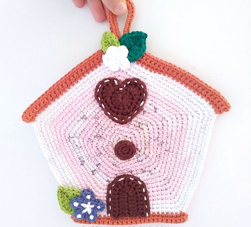 Birdhouse Hot Pad