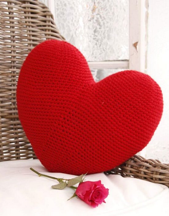 DIY Crochet Cushion 10