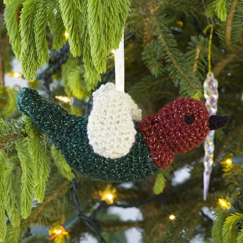 red-heart-crocheted-chirper-ornament
