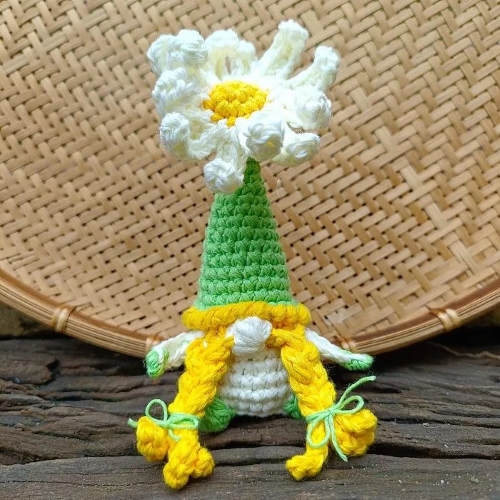 DIY Gnome Crochet Ideas 3