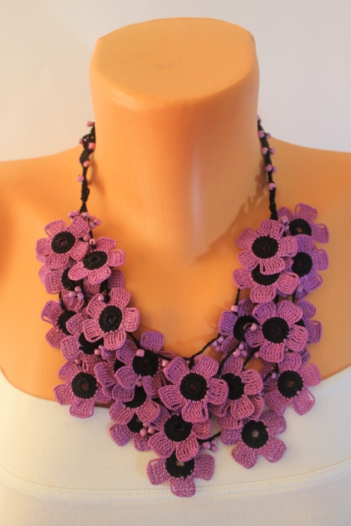 Crochet Floral Necklace Free Patterns 4