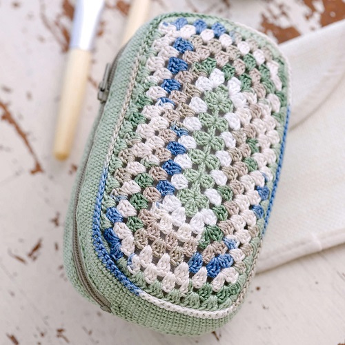 Makeup Bag Free Crochet Patterns 5