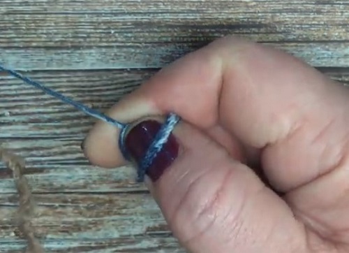 Magic Knot for Crocheting 8