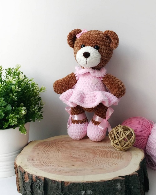 Sweet bear crochet plush pattern