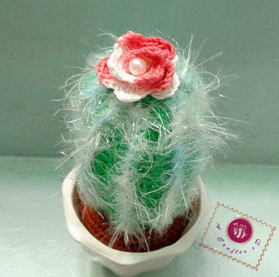 DIY Crochet Succulents 14