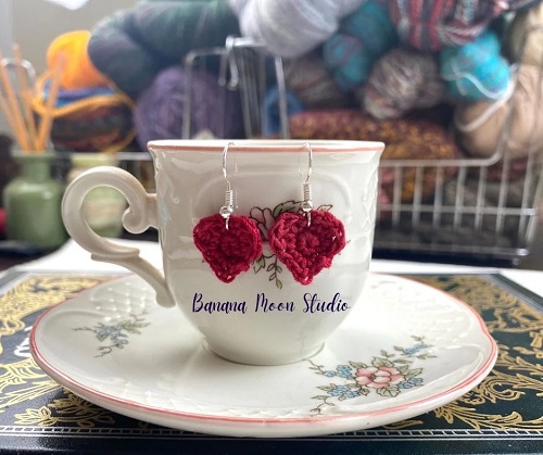 Simple Crochet Heart Earring Pattern