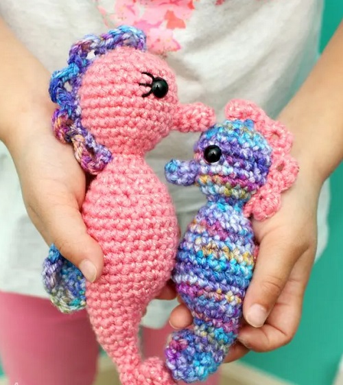 Mother and Baby Seahorses Amigurumi Toy
