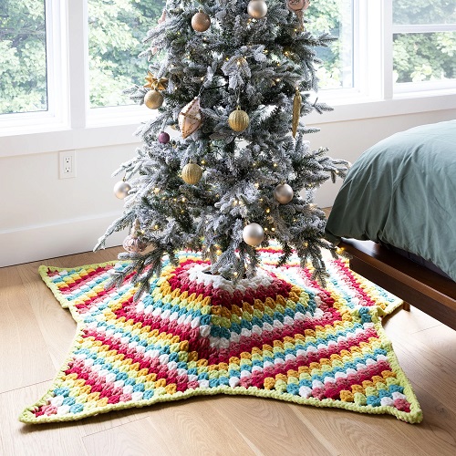 Crochet Star Tree Skirt Pattern For Gifting