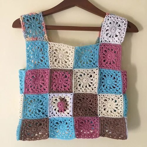 Anaissia Granny Square Crop Top